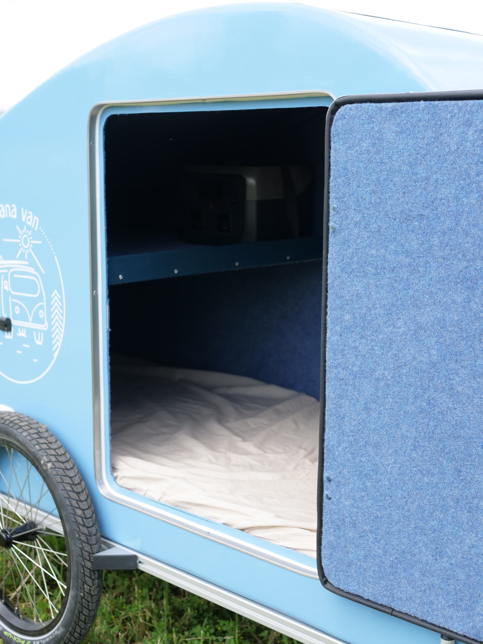 /bike-camper/bento/storage.JPG